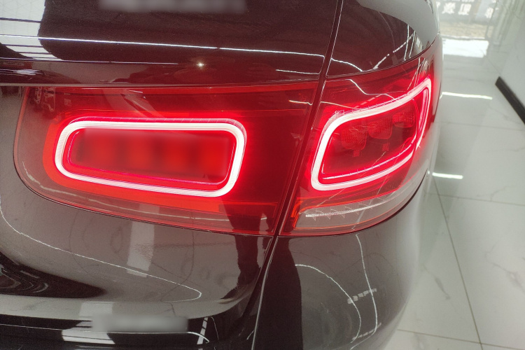 奔驰GLC 2020款 改款 GLC 260 L 4MATIC 豪华型车身外观9