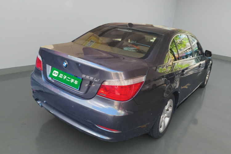 宝马5系 2007款 523Li 典雅型车身外观7