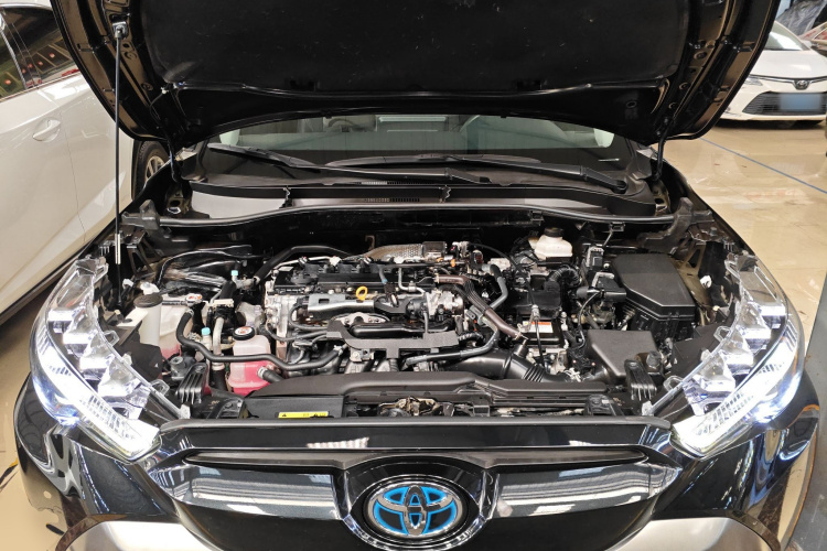 丰田 锋兰达 2023款 2.0L 智能电混双擎 豪华版机舱底盘24