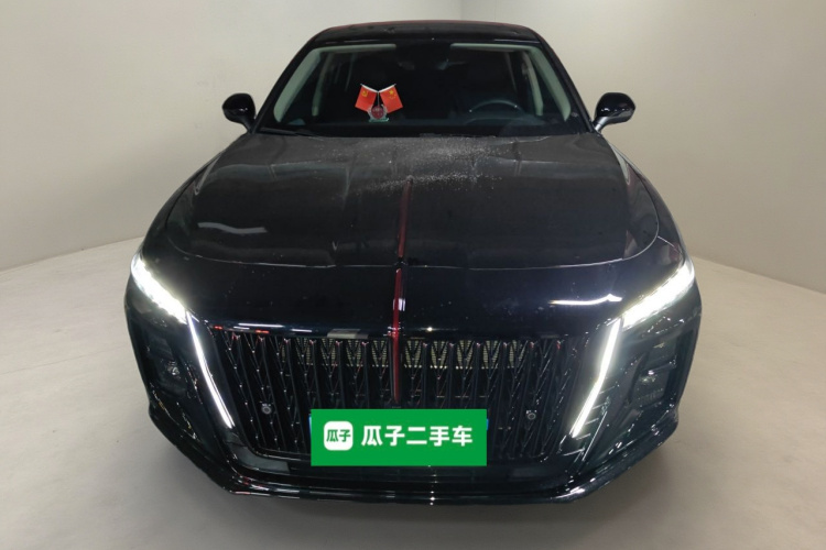 红旗H5 2025款 1.5T DCT玄影版车身外观2