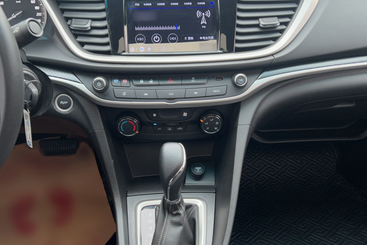 别克 英朗 2021款 改款 典范 1.5L 自动精英型中控内饰7007