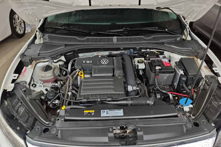 大众 速腾 2019款 280TSI DSG舒适型 国VI机舱底盘24