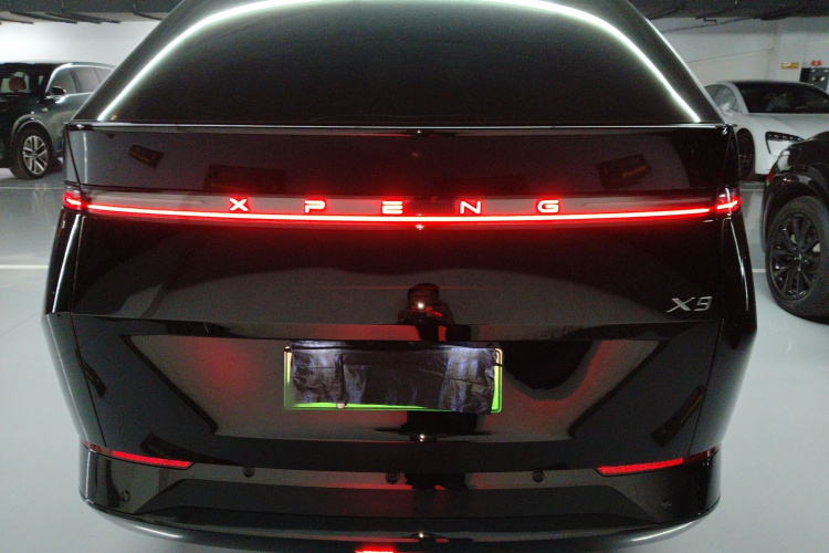 小鹏X9 2024款 702超长续航Max车身外观6004