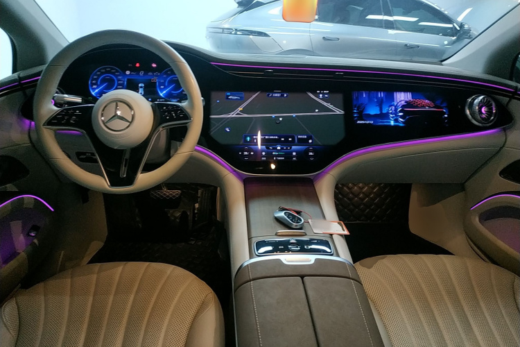 奔驰EQS 2022款 改款 450+ 先锋版中控内饰7002