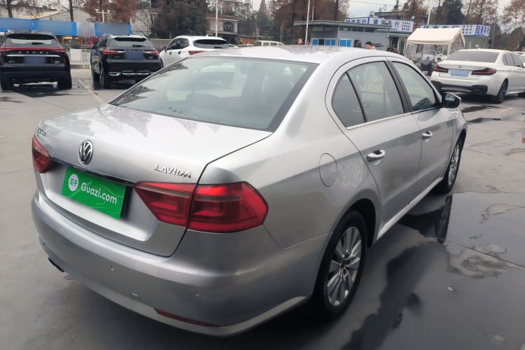 大众 朗逸 2013款 改款经典 1.6L 自动舒适版车身外观6005