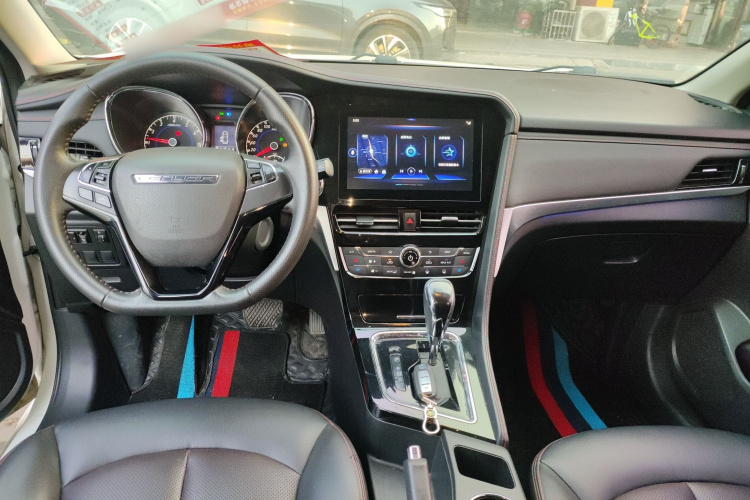 启辰T70 2019款 2.0L CVT睿享版 国V中控内饰7002