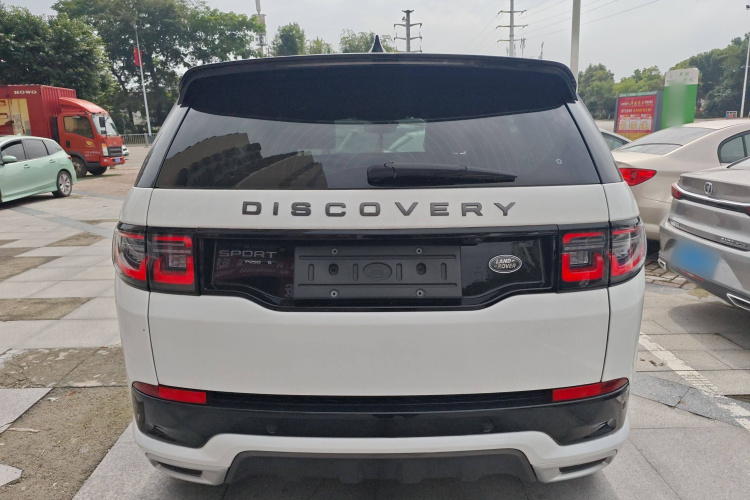 路虎 发现运动版 2020款 249PS R-Dynamic 性能版车身外观6