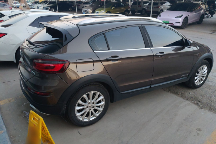 观致3 2016款 都市SUV 1.6T 自动致悦型车身外观6005