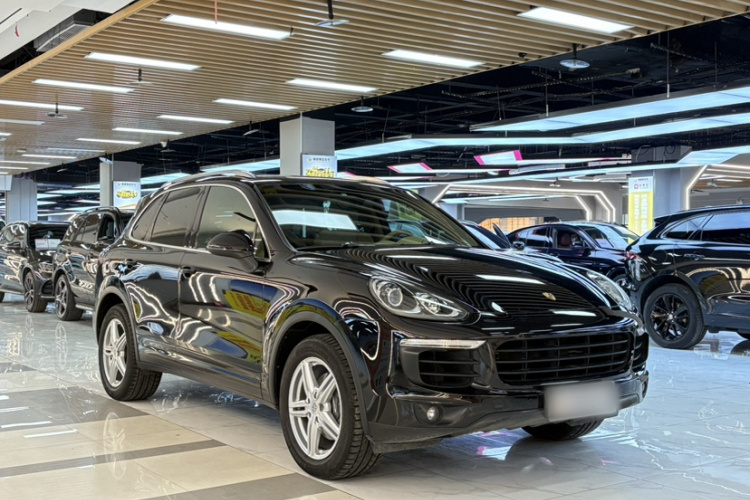 保时捷 2016款 Cayenne 3.0T车身外观6003