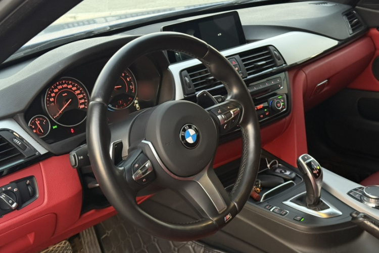 宝马4系 2016款 430i Gran Coupe M运动型中控内饰7009