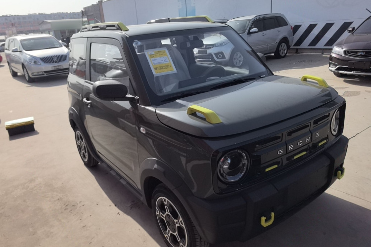 吉利银河 2025款 210km 熊猫骑士车身外观3