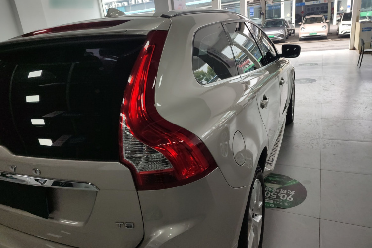沃尔沃XC60 2017款 T5 智进升级版车身外观6001