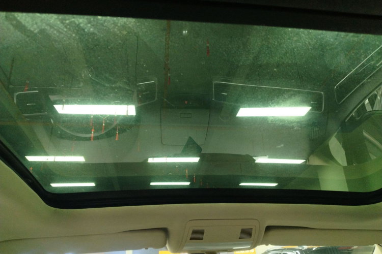 大众 途锐 2011款 3.0TSI 标配型中控内饰22