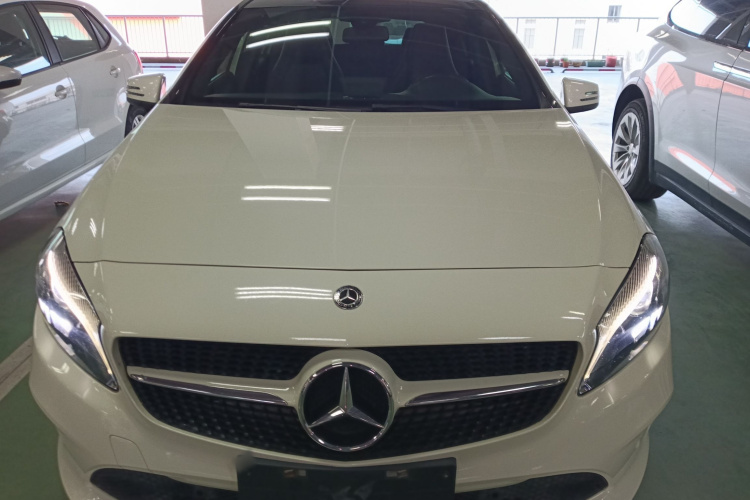 奔驰A级(进口) 2018款 A 200 动感型车身外观6001