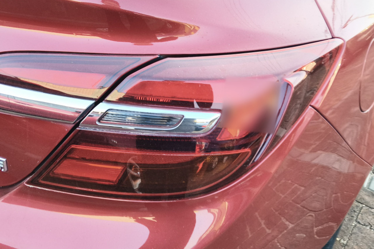 别克 君威 2015款 1.6T 领先技术型车身外观9