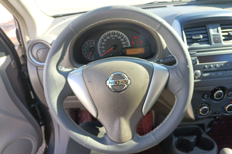 日产 阳光 2015款 1.5XE 手动舒适版局部细节13