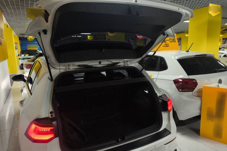 大众 高尔夫 2023款 改款 280TSI DSG R-Line Lite局部细节23