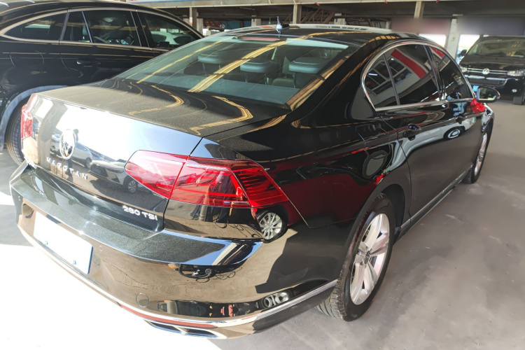 大众 迈腾 2025款 众享款 280TSI DSG舒适型车身外观7