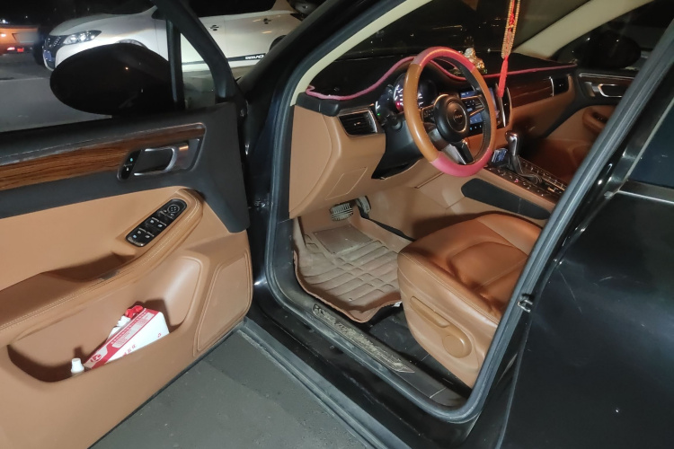 众泰SR9 2017款 2.0T 自动极致之光版中控内饰20