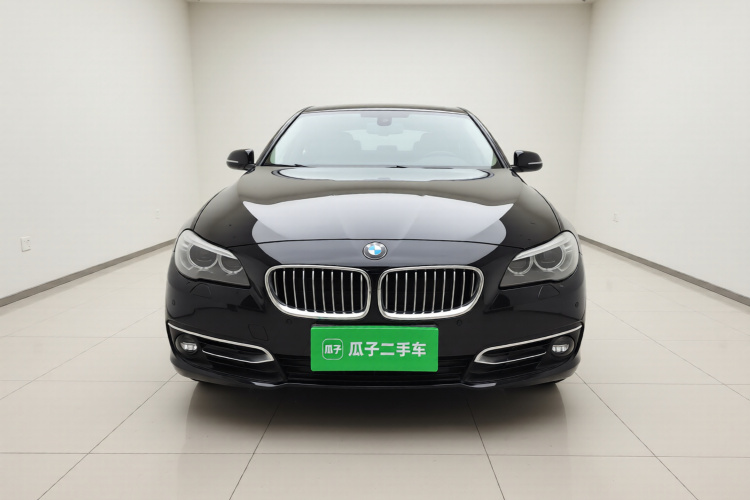 宝马5系 2017款 528Li 豪华设计套装车身外观2