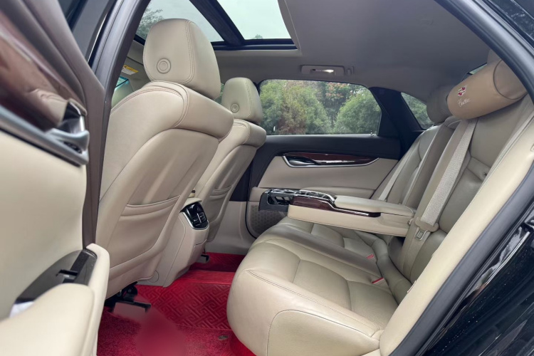 凯迪拉克XTS 2016款 28T 精英型中控内饰7002