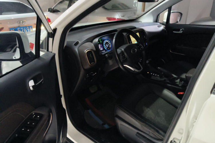 广汽传祺 传祺GS3 2020款 235T 自动舒享版中控内饰7003