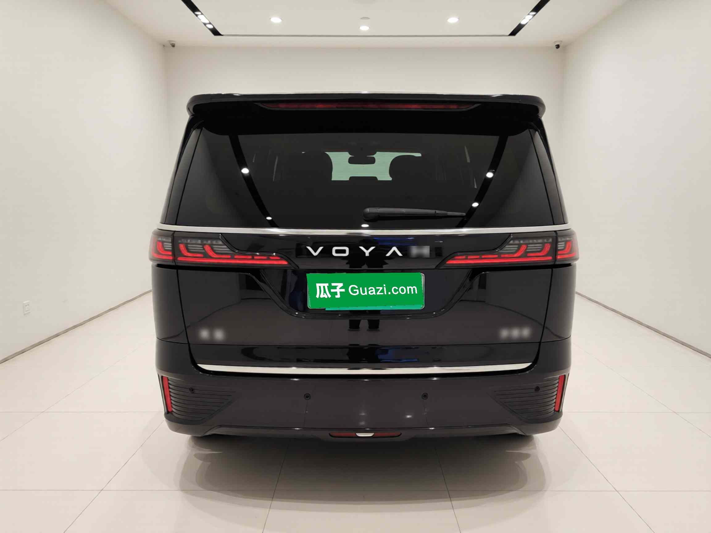 岚图汽车 岚图梦想家 2025款 PHEV 四驱旗舰鲲鹏版(3)