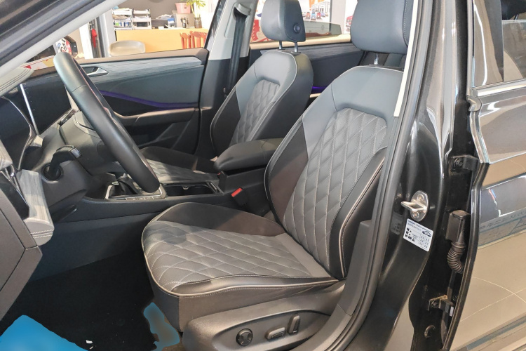 大众 速腾 2023款 300TSI DSG卓越版中控内饰19