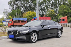 沃尔沃S90 2018款 T4 智逸版