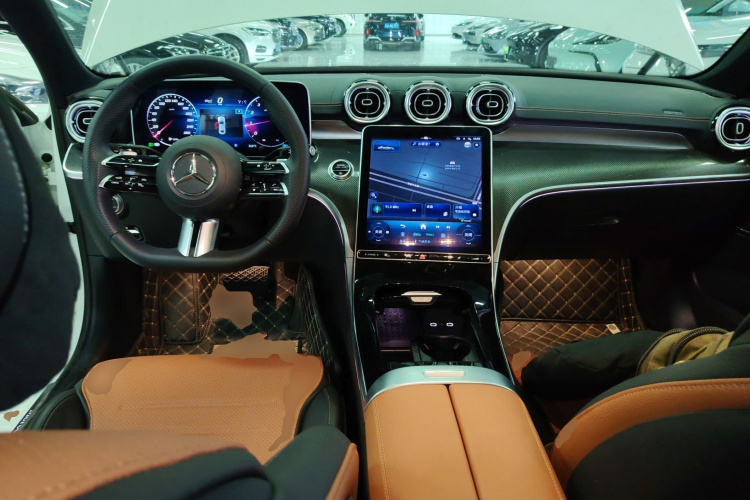 奔驰C级 2023款 改款 C 260 L 运动版中控内饰12