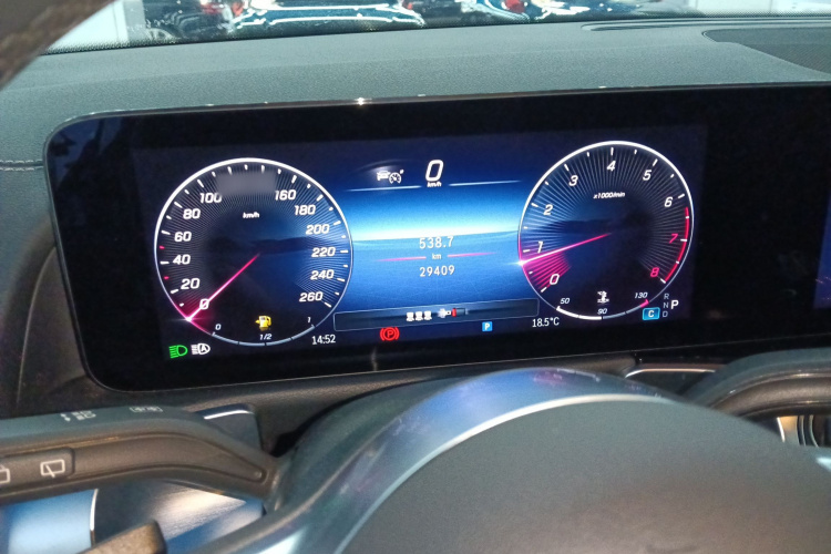 奔驰GLB 2024款 GLB 200 动感型局部细节14