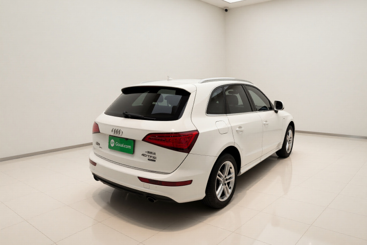 奥迪Q5 2017款 Plus 40 TFSI 技术型车身外观7