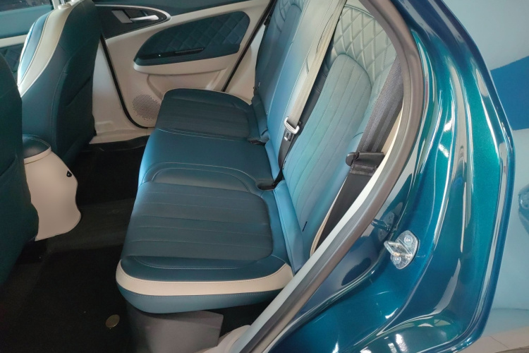 欧拉好猫 2022款 莫兰迪版 400km标准续航 豪华型 磷酸铁锂中控内饰21