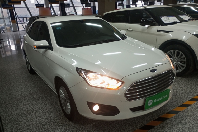 福特 福睿斯 2015款 1.5L 自动舒适型车身外观6002