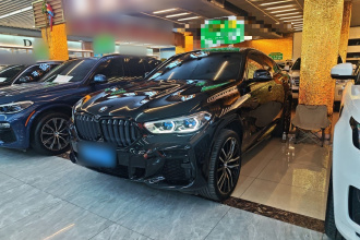 宝马X6 2022款 改款二 xDrive40i 尊享型 M运动套装