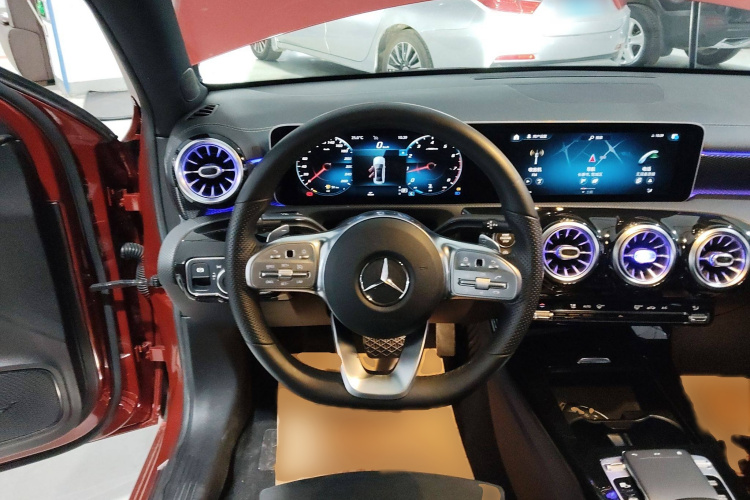 奔驰A级 2019款 改款 A 200 L 运动轿车局部细节13