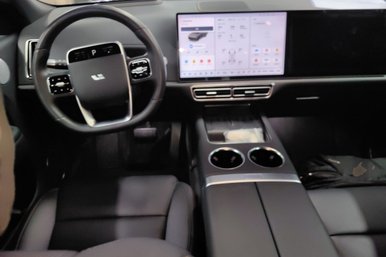 理想汽车 理想L8 2024款 Ultra中控内饰12
