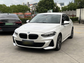 宝马1系 2022款 120i M运动版