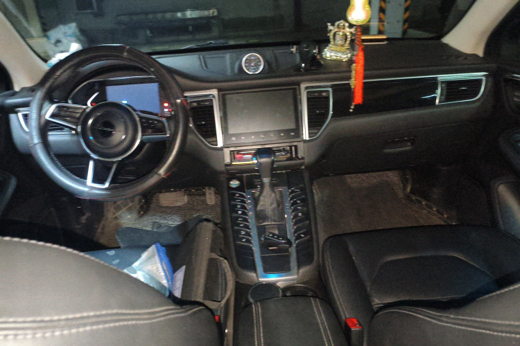 众泰SR9 2017款 2.0T 自动极致之梦版中控内饰12