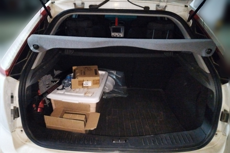 福特 福克斯 2013款 两厢经典 1.8L 手动基本型中控内饰23