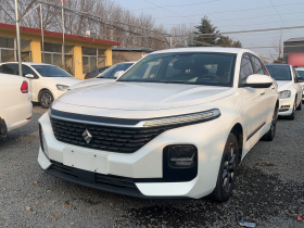 宝骏RC-5 2020款 1.5L 手动智耀豪华型