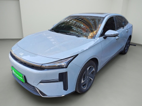 吉利银河 银河L6 2025款 EM-i 140km 星舰版