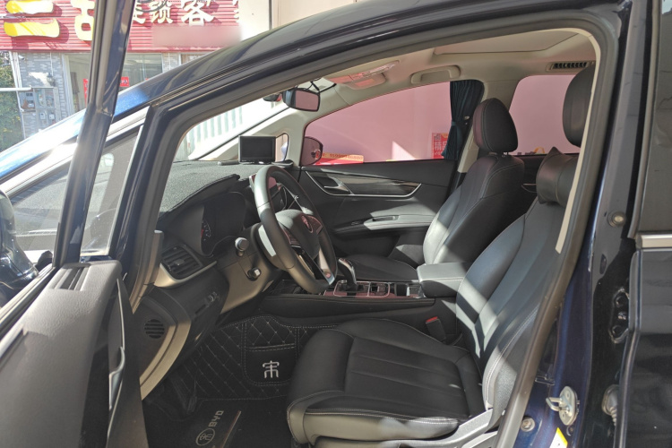 比亚迪 宋MAX 2019款 1.5T 自动智联睿逸天窗型 7座 国VI局部细节19