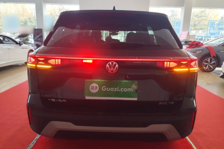 大众 2025款 探岳L 300TSI 两驱精英车身外观6004