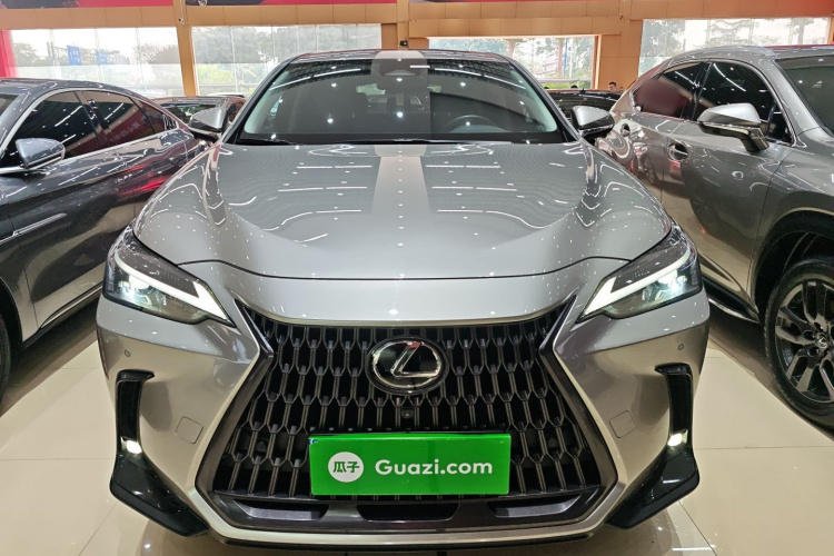雷克萨斯NX 2023款 350h 前驱 创悦版车身外观2