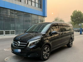 奔驰V级 2018款 V 260 领航版 国V