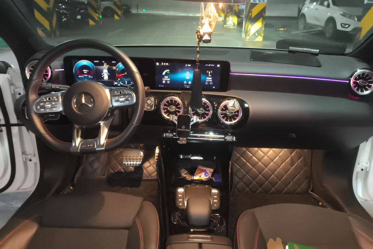 奔驰CLA 2021款 CLA 200 猎跑车中控内饰12