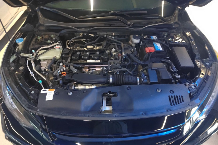 本田 思域 2021款 HATCHBACK 220TURBO CVT潮酷控机舱底盘24