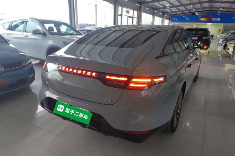 零跑汽车 零跑C01 2024款 纯电 525尊享版车身外观7