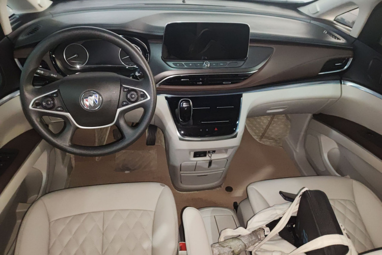 别克GL8 2023款 陆上公务舱 智享型中控内饰12